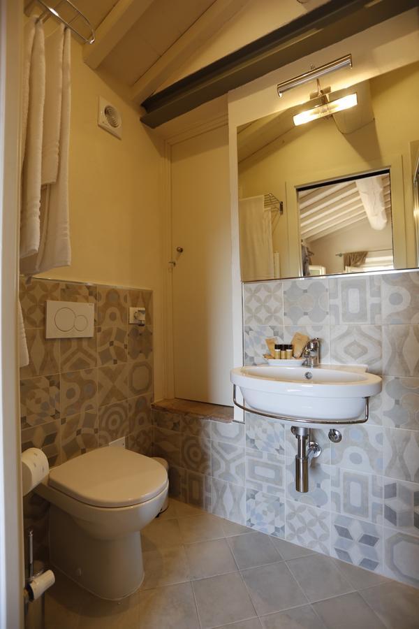 Il Maramaldo Bed&Breakfast-Restaurant Lajatico Bagian luar foto
