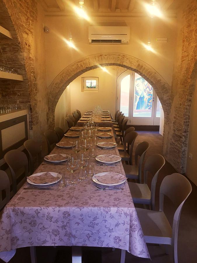 Il Maramaldo Bed&Breakfast-Restaurant Lajatico Bagian luar foto
